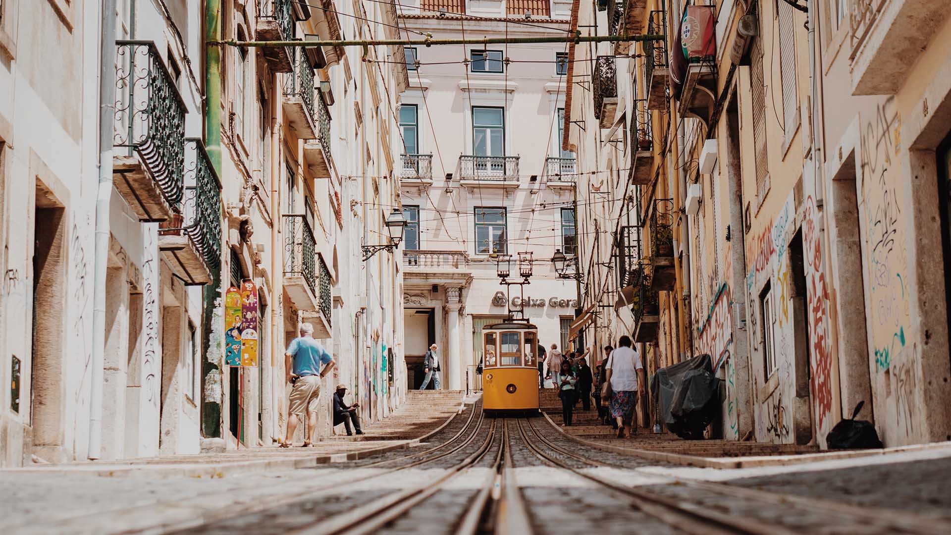 Getting lost in Lisbon