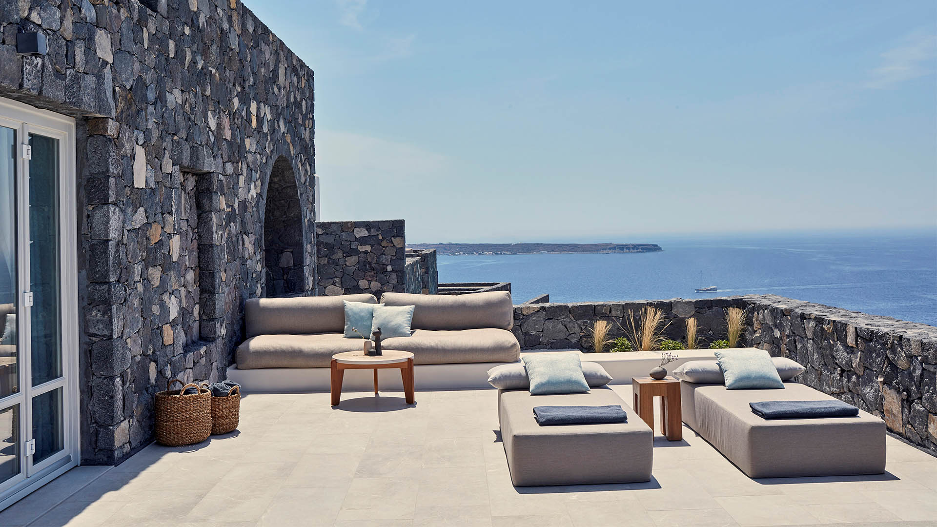 The best sea view hotel rooms in the Greek islands